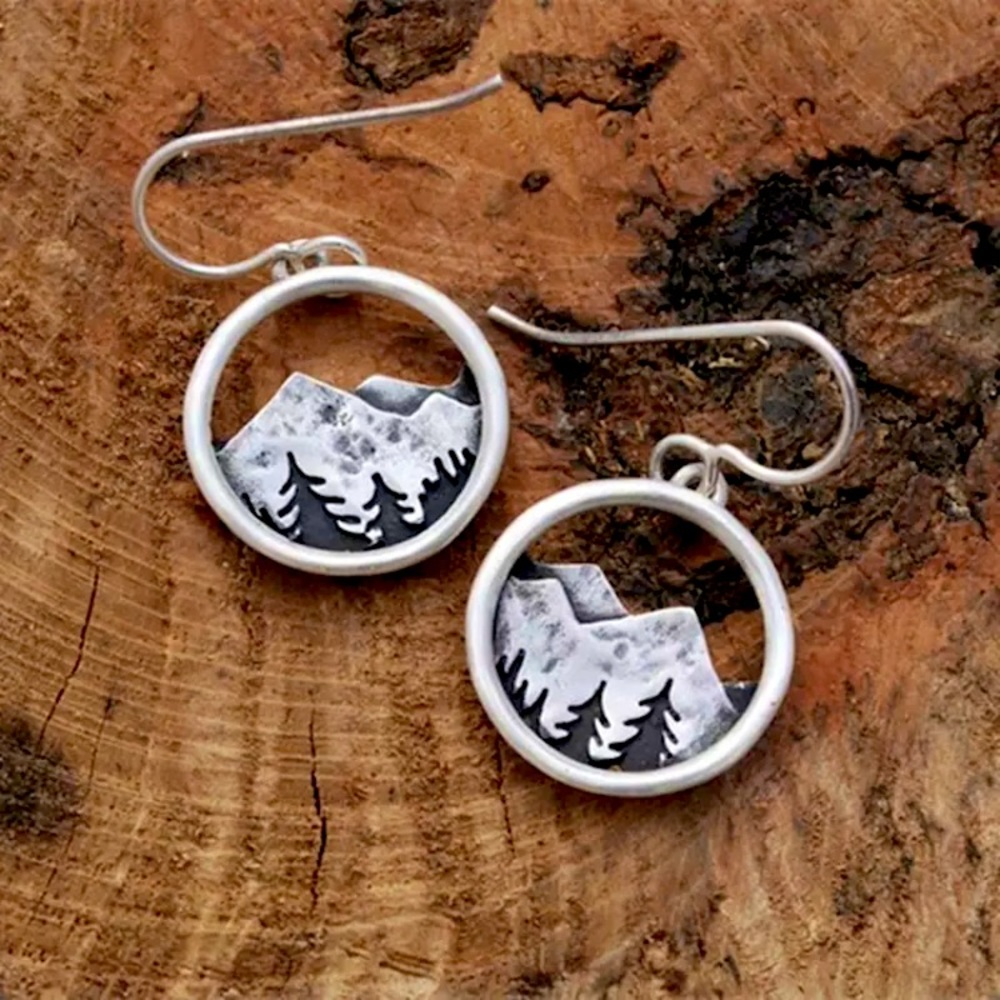 “Soul-Searching” Forest Adventure Mountain Earring - Picture 3 of 6